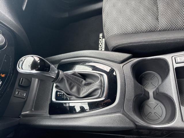 Used 2017 Nissan Rogue Sport SV w/ SV All-Weather Package AWD/4WD image 20