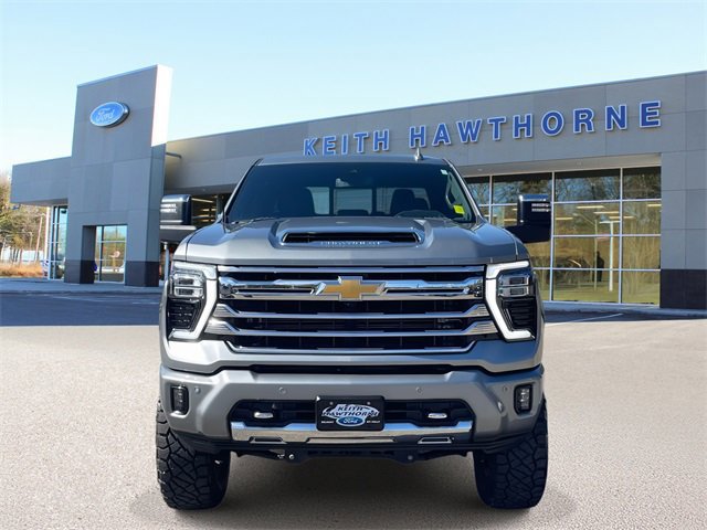 Used 2024 Chevrolet Silverado 2500 High Country w/ Z71 Off-Road Package image 8