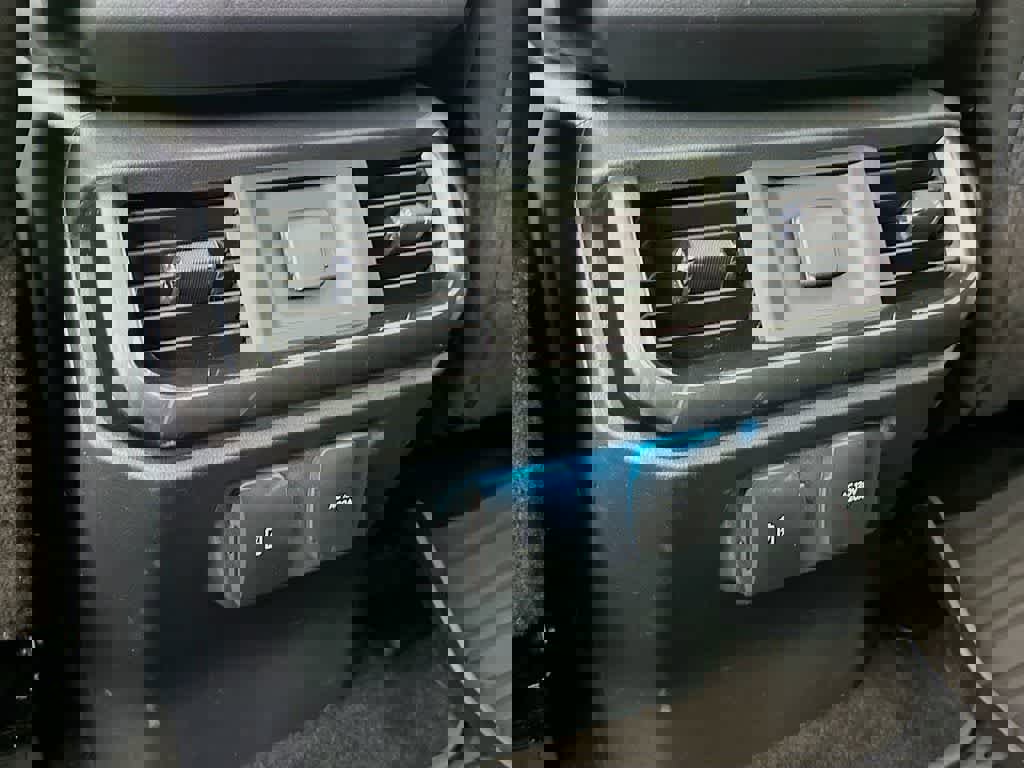 Certified 2022 Ford F150 XLT w/ Equipment Group 302A High image 13