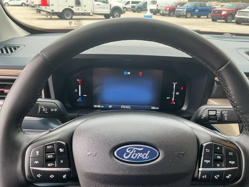 Certified 2025 Ford Maverick Lariat w/ 4K Tow Package AWD/4WD image 22