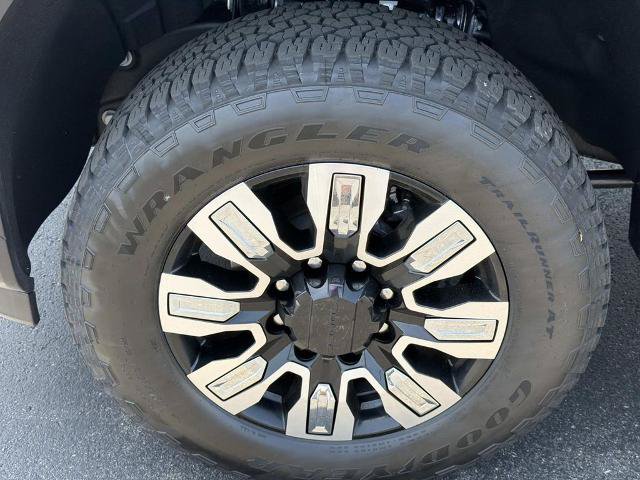 Used 2026 GMC Sierra 2500 Denali w/ Denali Reserve Package AWD/4WD image 12