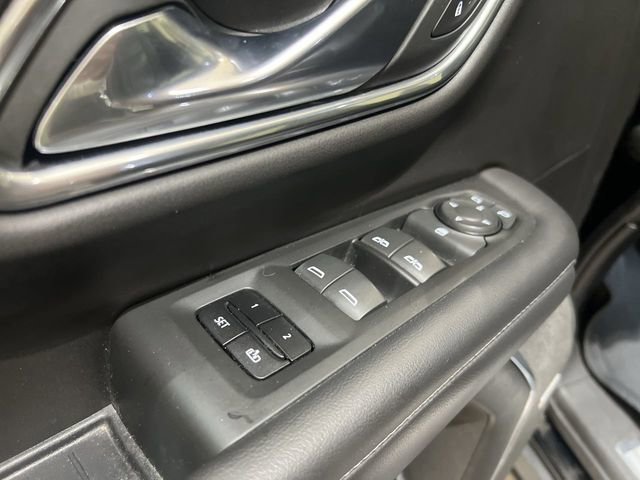 Used 2021 Chevrolet Tahoe Z71 image 22