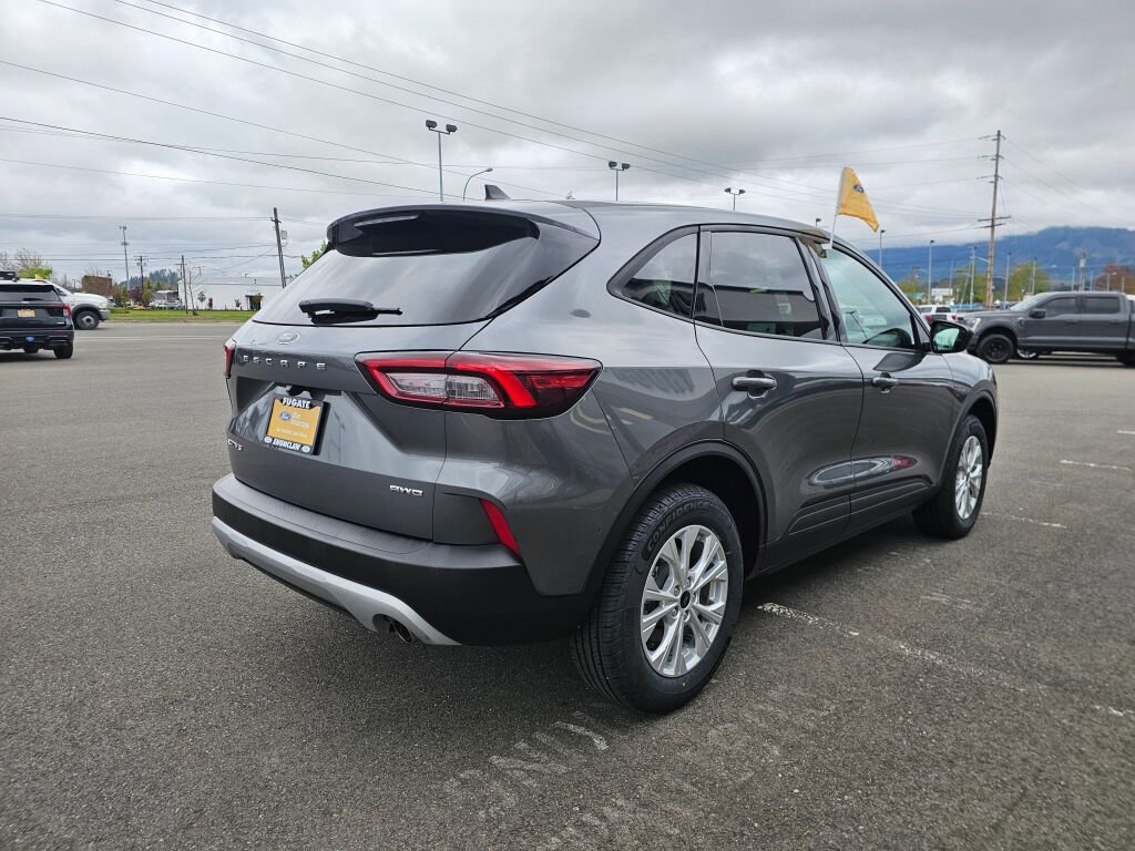 Certified 2025 Ford Escape Active AWD/4WD image 6