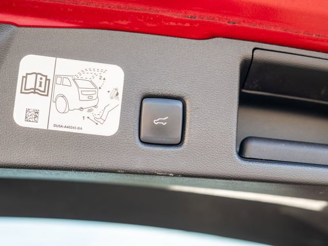 Certified 2020 Ford Escape Titanium w/ Titanium Premium Package 2.0 image 17