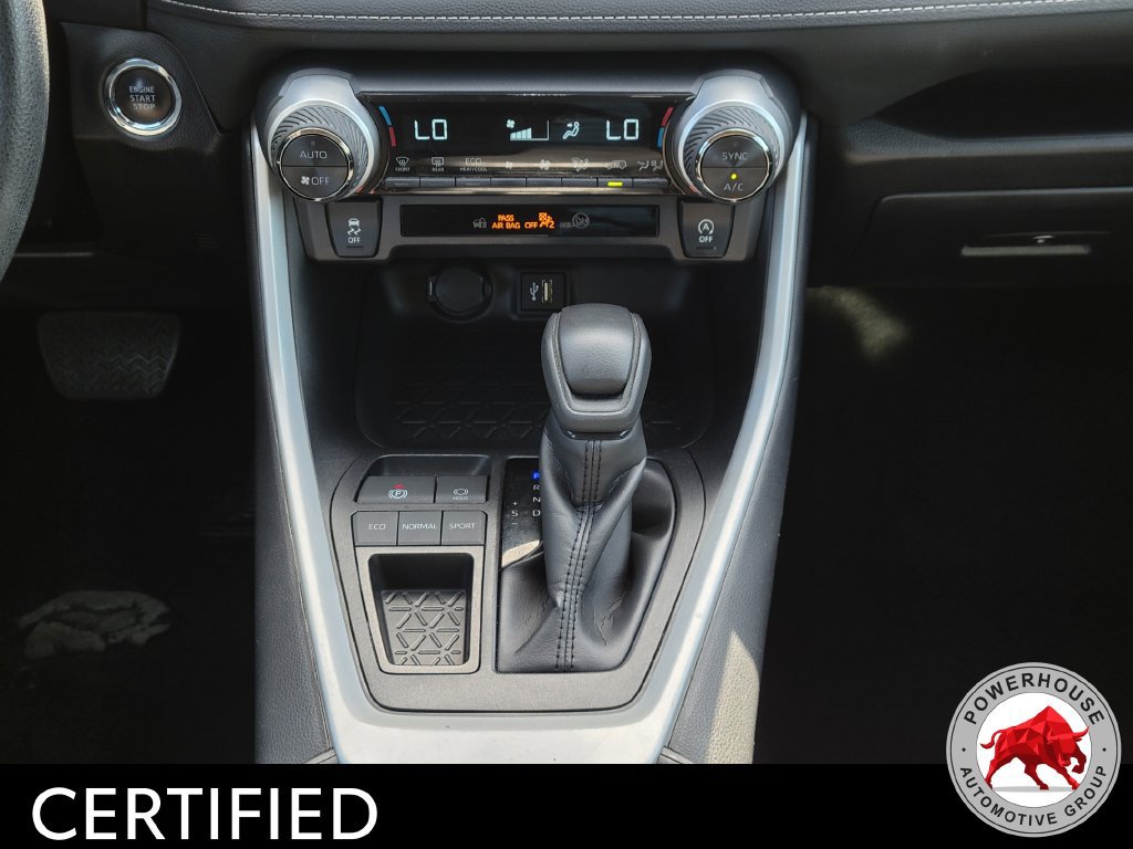 Used 2025 Toyota RAV4 XLE FWD image 23