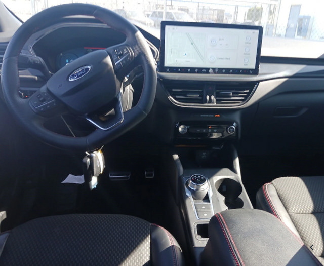 Certified 2023 Ford Escape ST-Line Select w/ Tech Pack #2 AWD/4WD image 9