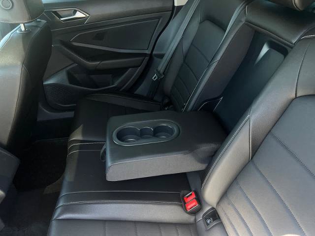 Used 2023 Volkswagen Jetta SE FWD image 17