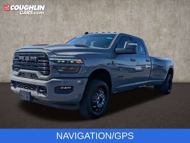 Used 2026 RAM 3500 Laramie AWD/4WD image 4