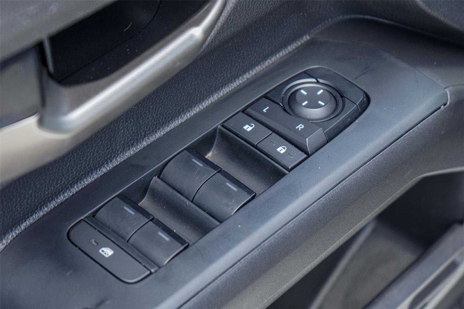 Used 2025 Toyota Tacoma TRD Sport AWD/4WD image 21