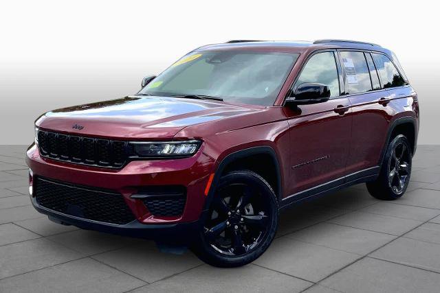 Used 2024 Jeep Grand Cherokee Altitude AWD/4WD image 1