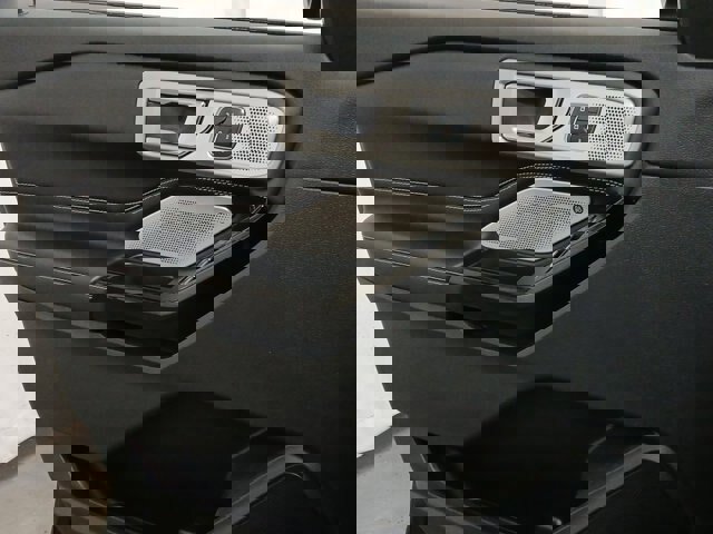 Certified 2022 Ford Explorer ST w/ Equipment Group 401A image 18