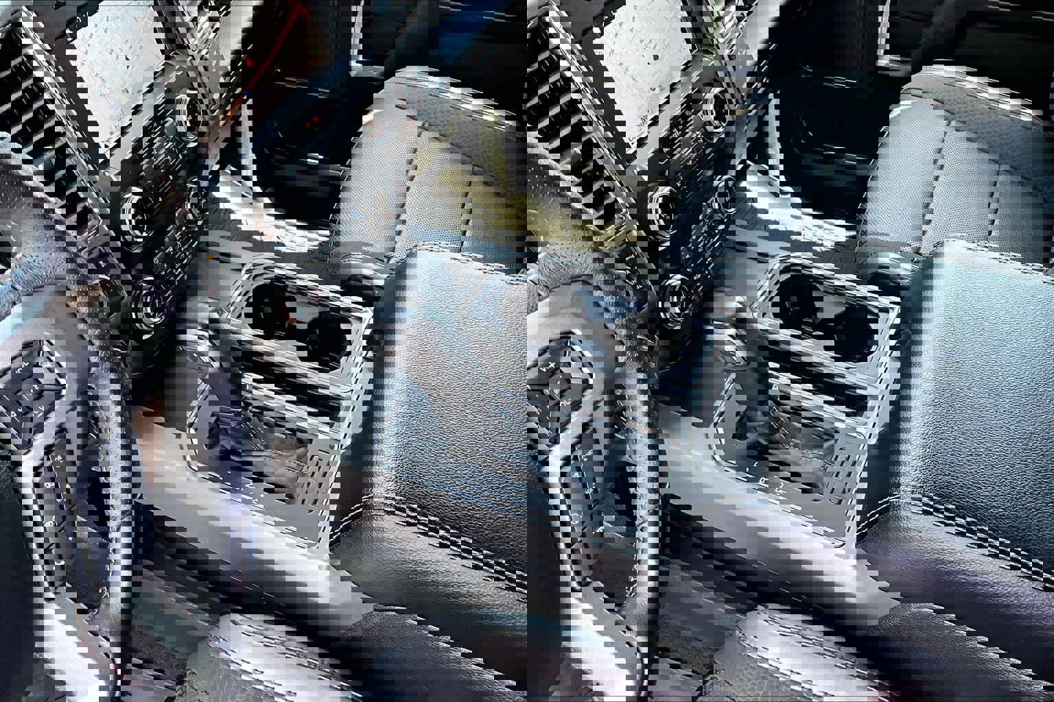 Certified 2019 Ford F150 Raptor w/ Equipment Group 802A Luxury image 17