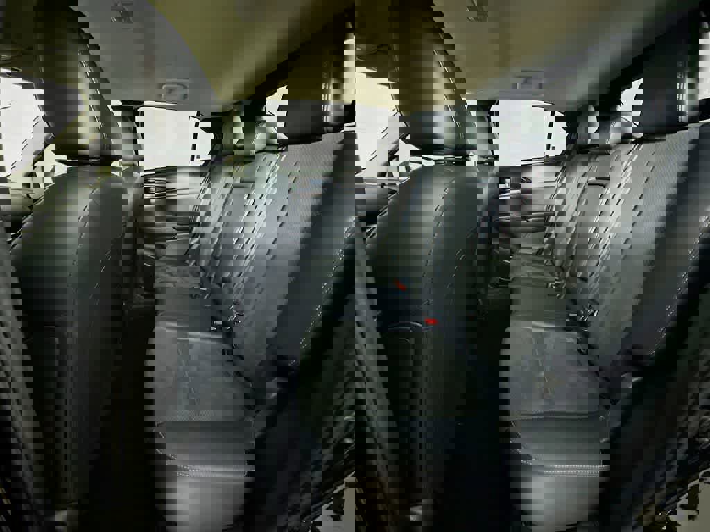 Used 2024 Mitsubishi Eclipse Cross SE image 16