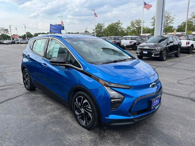 Used 2022 Chevrolet Bolt LT w/ Infotainment Package FWD image 9