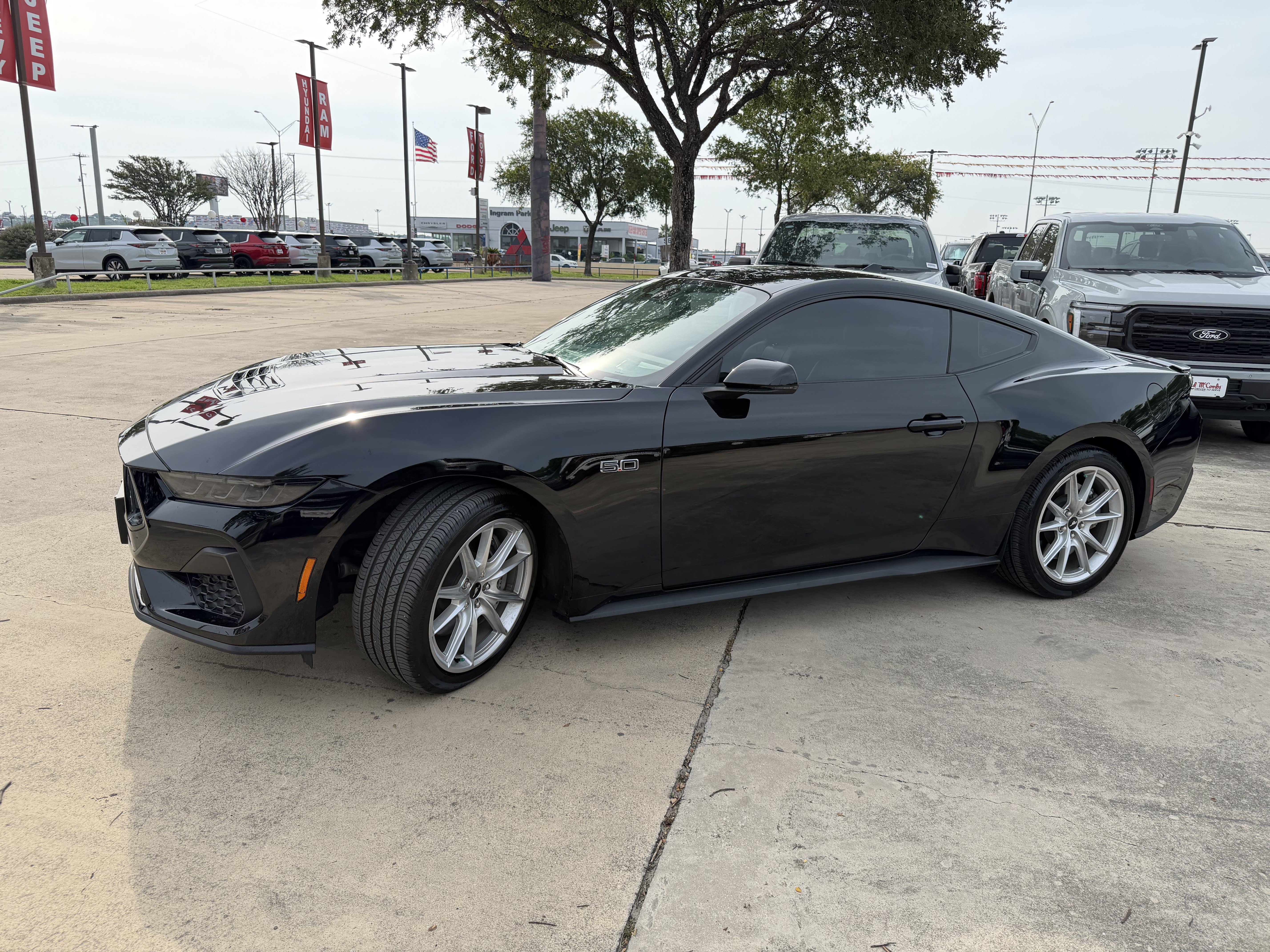 Certified 2025 Ford Mustang GT Premium RWD image 9