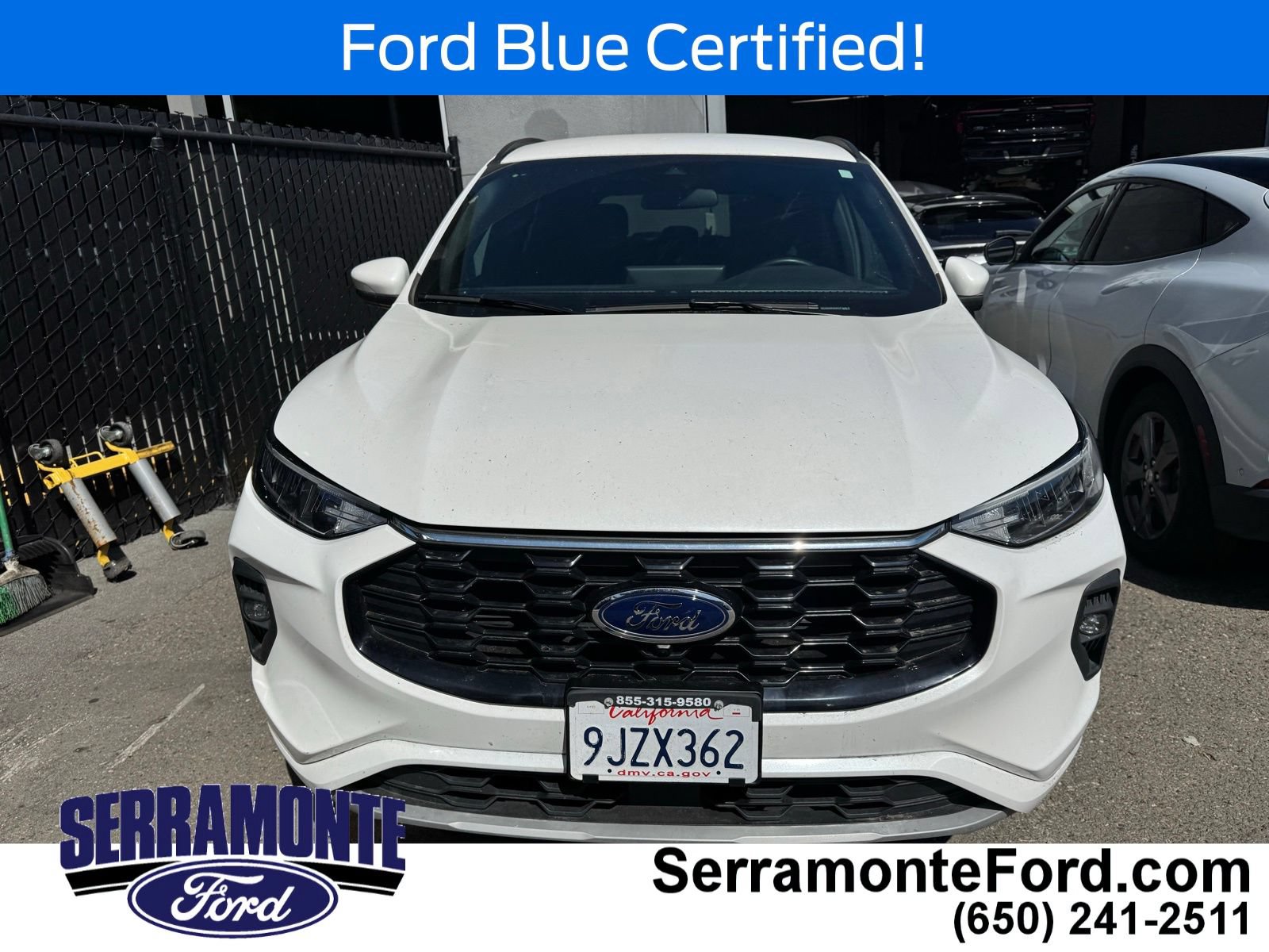 Certified 2023 Ford Escape ST-Line Select w/ Tech Pack #2 AWD/4WD image 2