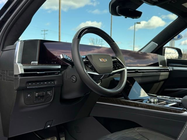 Used 2026 Cadillac Escalade Platinum Sport w/ LPO, Floor Liner Package image 27