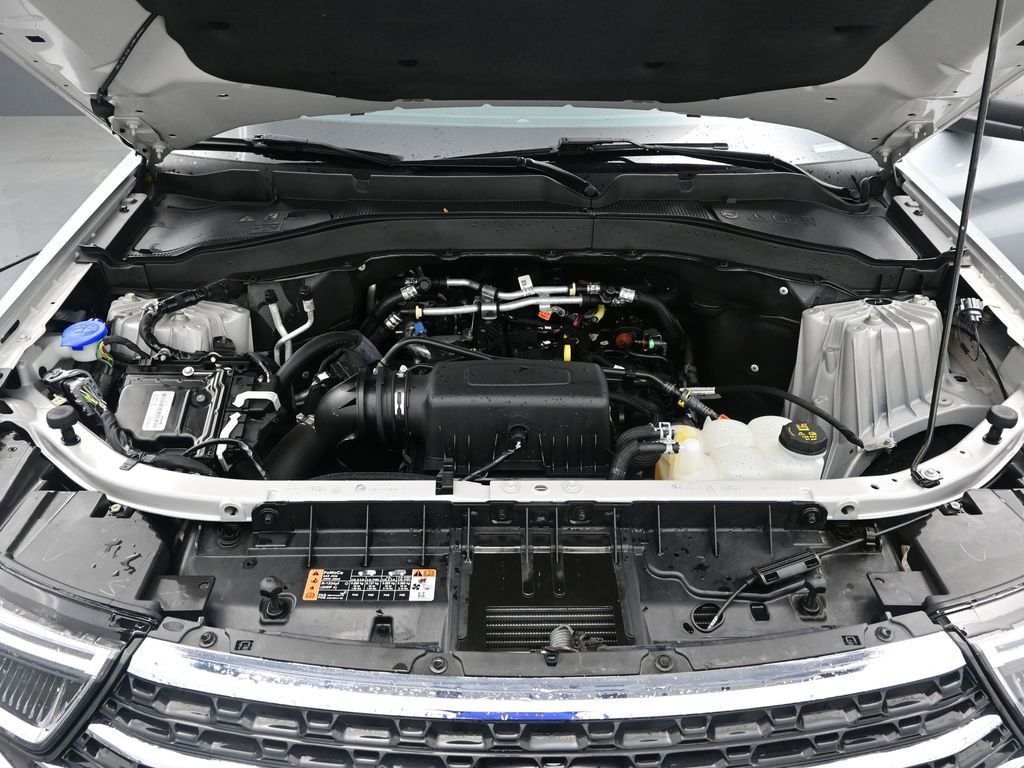 Certified 2024 Ford Explorer XLT w/ Equipment Group 202A image 12