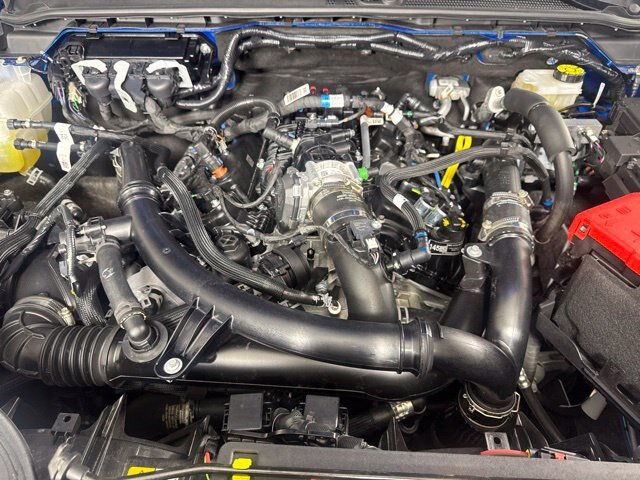 Certified 2025 Ford Ranger Lariat w/ FX4 Off-Road Package AWD/4WD image 9