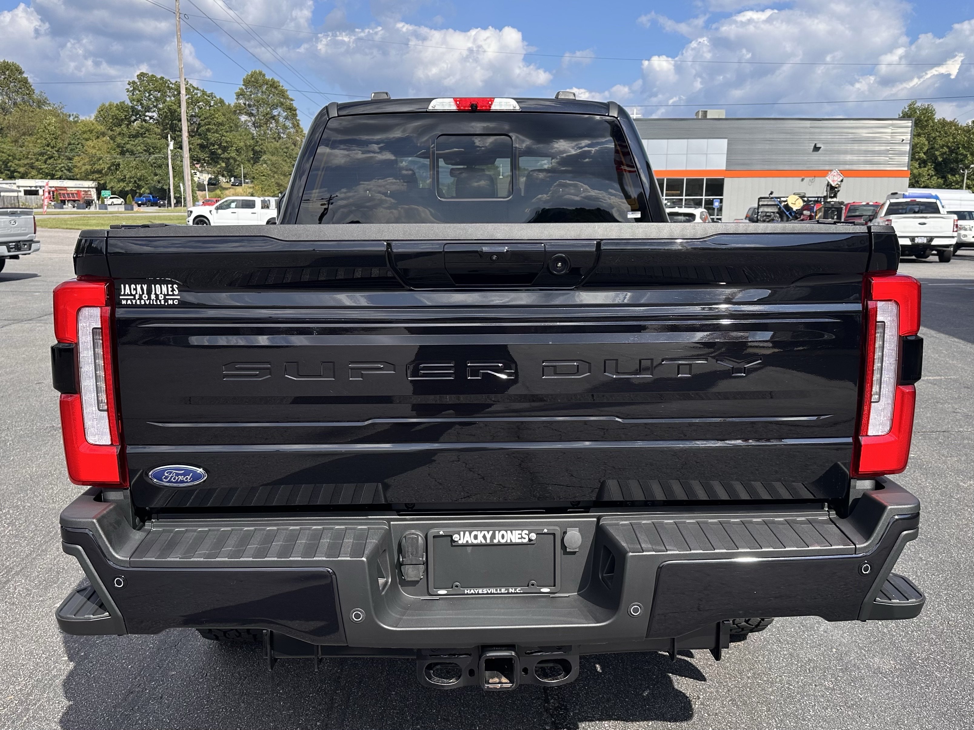Certified 2025 Ford F250 Platinum AWD/4WD image 7