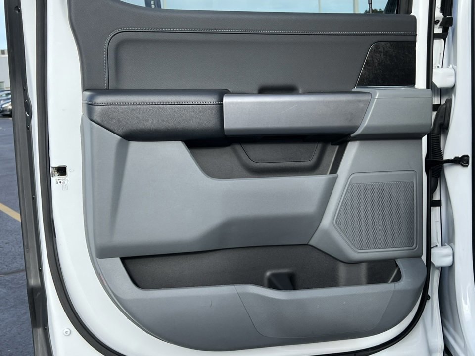 Certified 2022 Ford F150 XLT w/ Equipment Group 301A Mid image 43