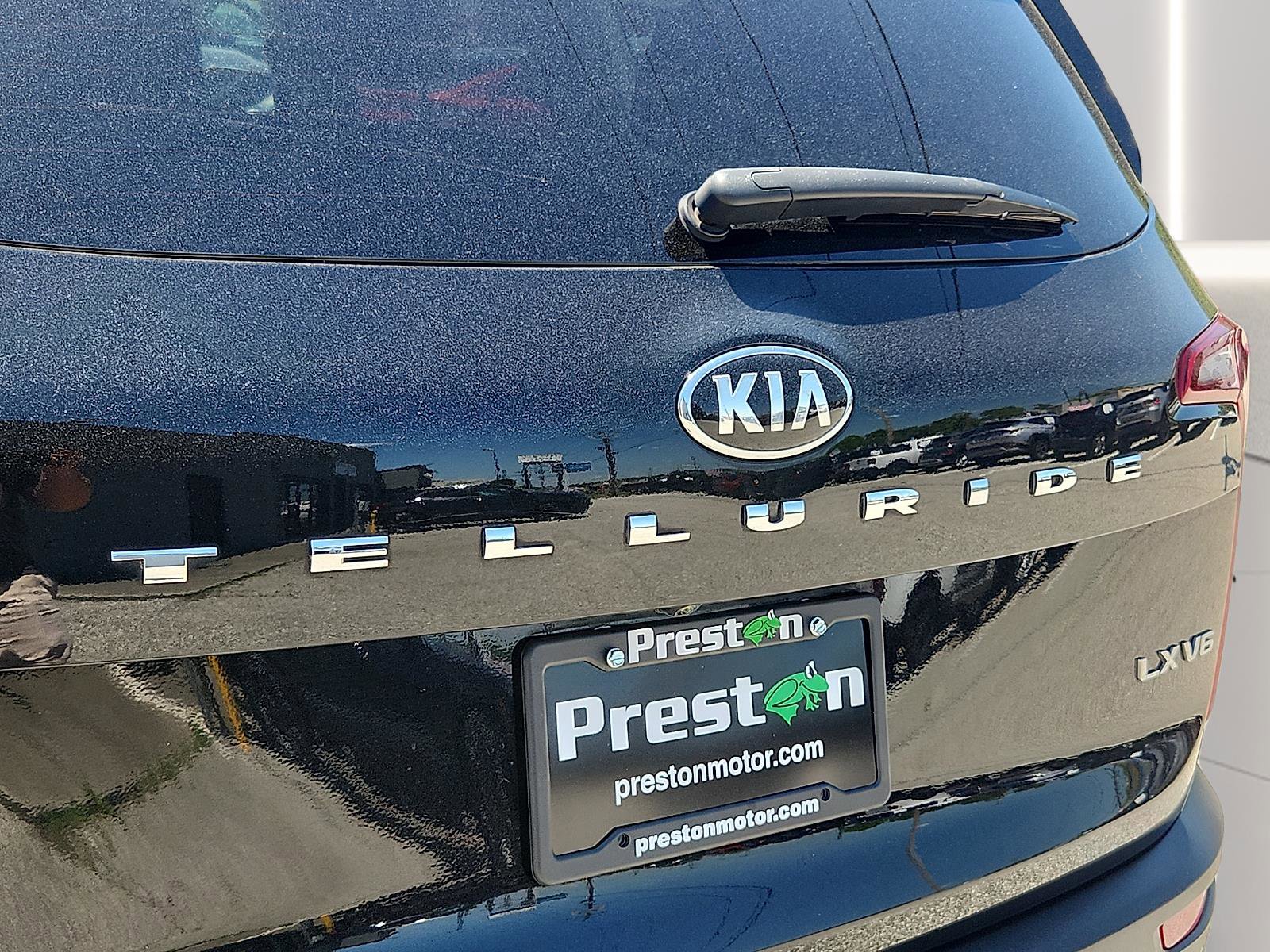 Used 2021 Kia Telluride LX AWD/4WD image 29