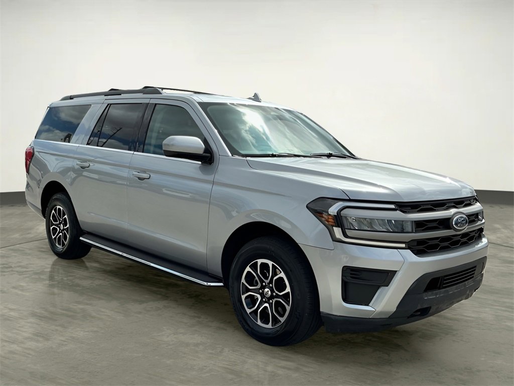 Certified 2023 Ford Expedition Max XLT image 10