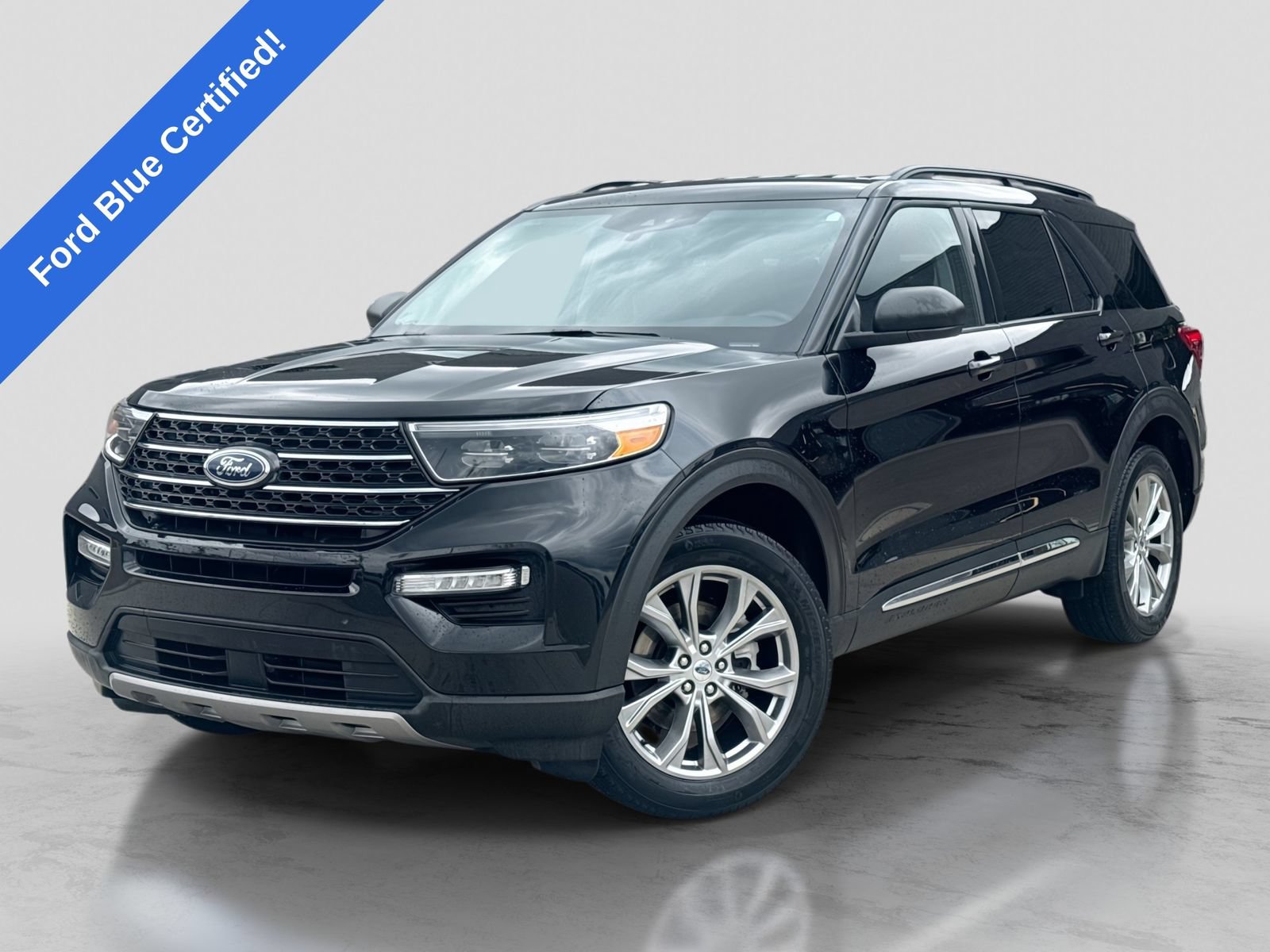Certified 2023 Ford Explorer XLT w/ Equipment Group 202A