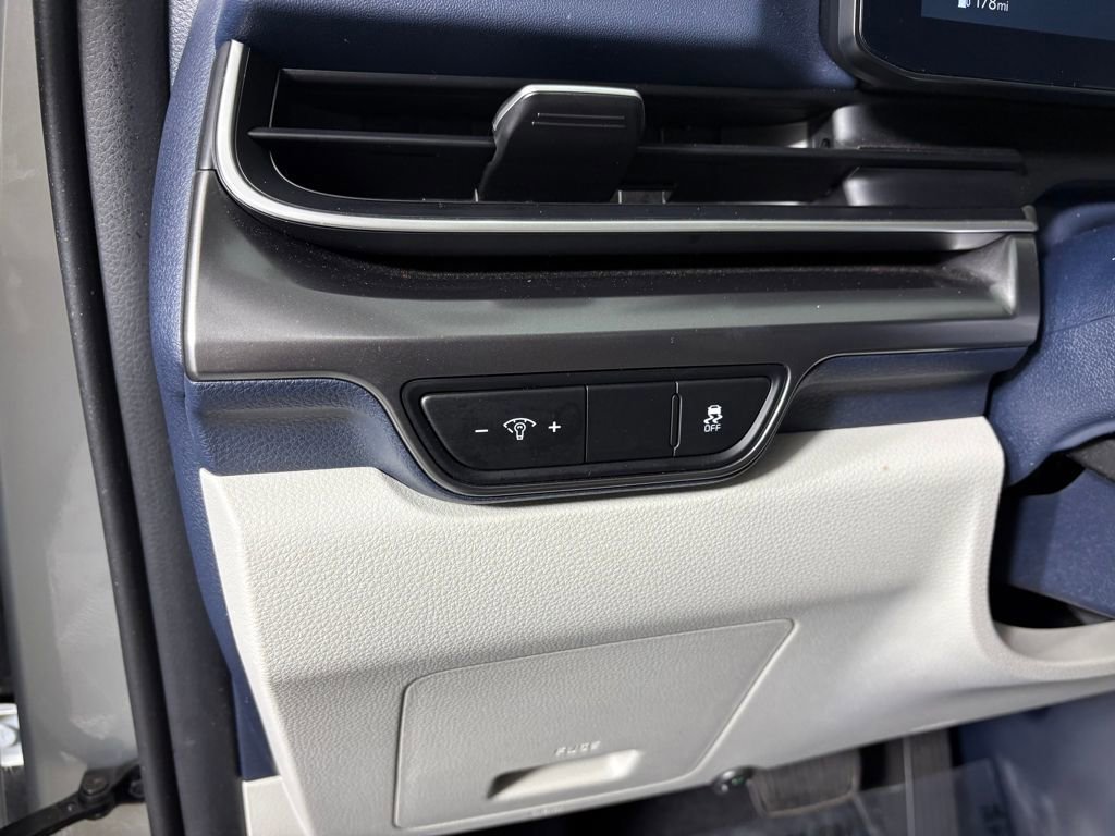 Used 2025 Kia Carnival SX image 14