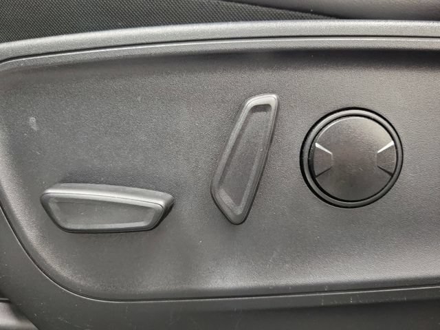 Certified 2025 Ford Escape Platinum AWD/4WD image 18