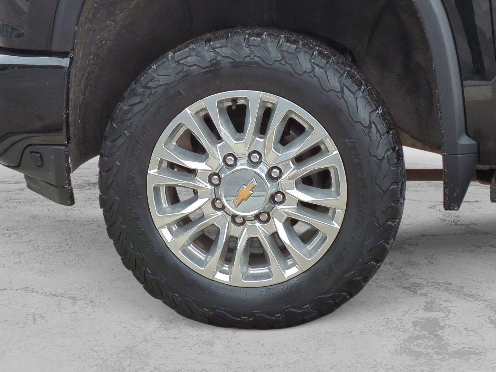 Used 2023 Chevrolet Silverado 2500 High Country w/ Z71 Off-Road Package image 17