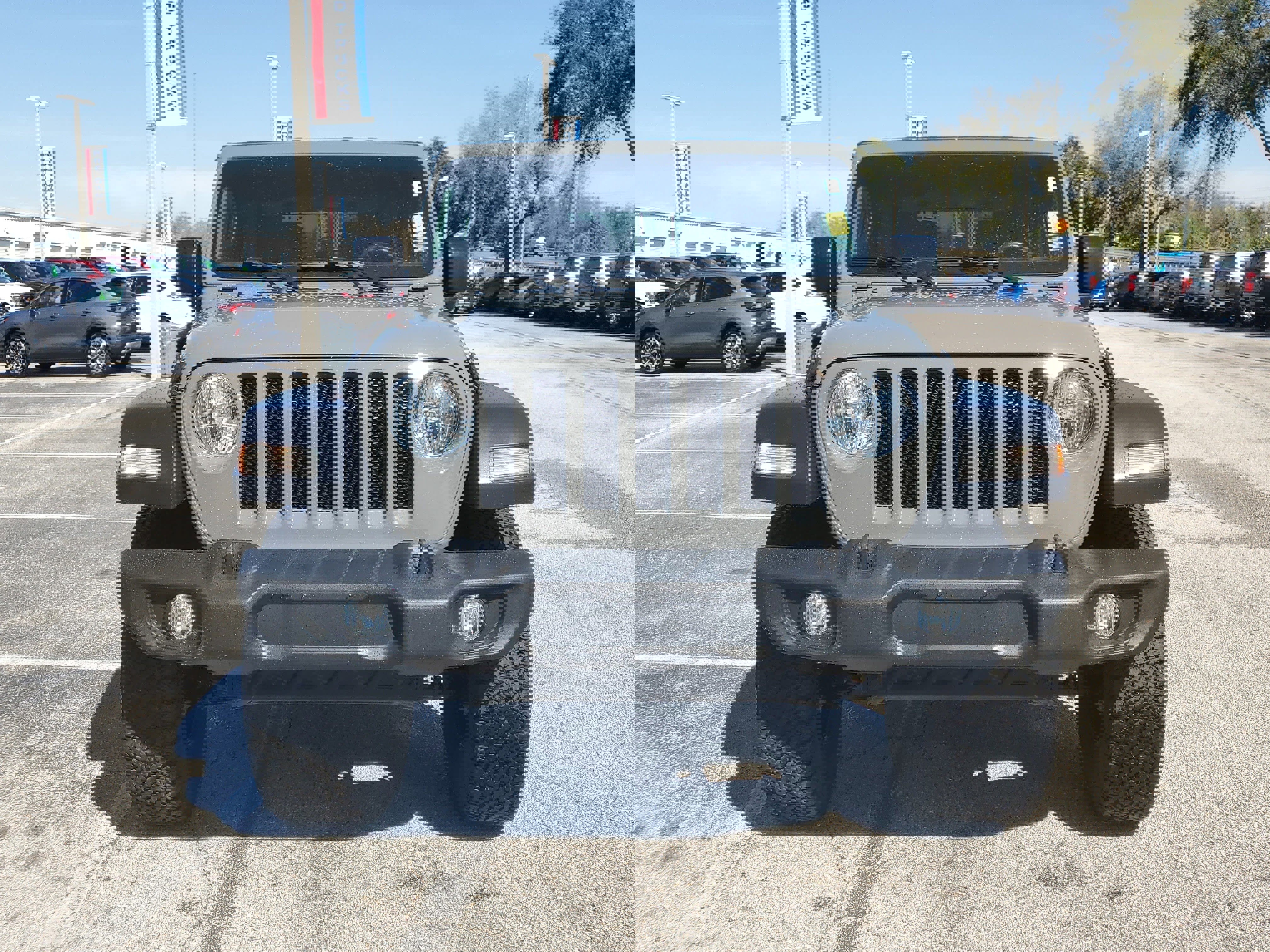Used 2022 Jeep Wrangler Sport image 5