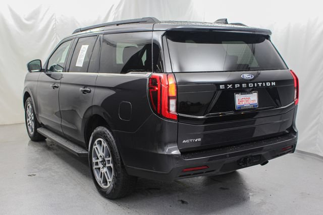 Certified 2025 Ford Expedition Active AWD/4WD image 6