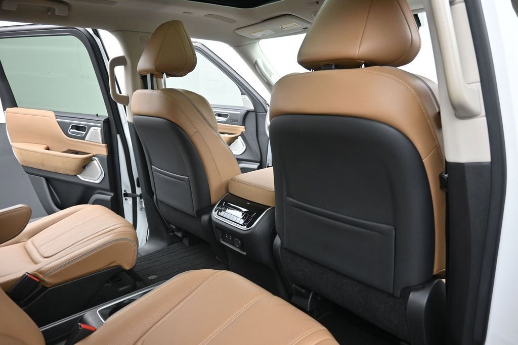 Used 2025 INFINITI QX80 Sensory w/ Exterior Package AWD/4WD image 12