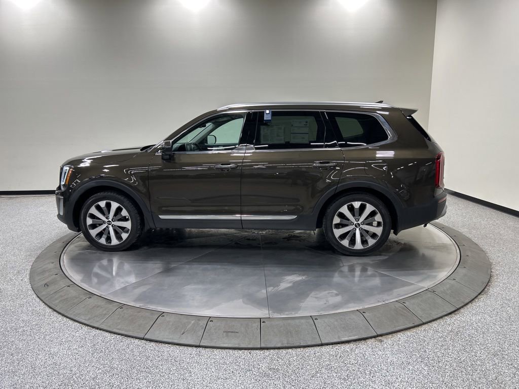 Used 2020 Kia Telluride EX w/ EX Premium Package AWD/4WD image 10