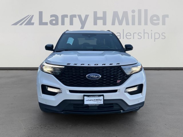 Certified 2022 Ford Explorer ST w/ Equipment Group 401A image 8