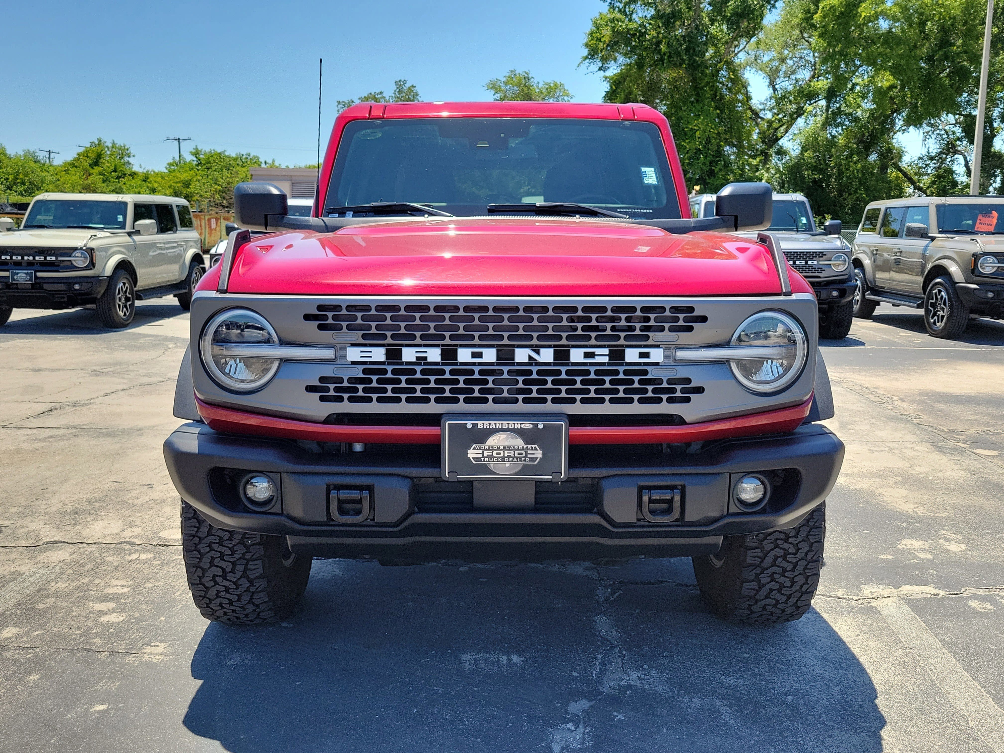 Certified 2025 Ford Bronco Badlands AWD/4WD image 2