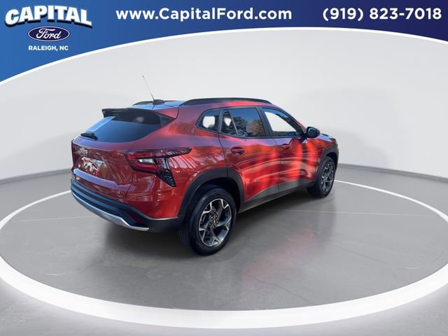 Used 2024 Chevrolet Trax LT image 6