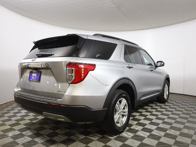 Certified 2023 Ford Explorer XLT w/ Equipment Group 202A image 4