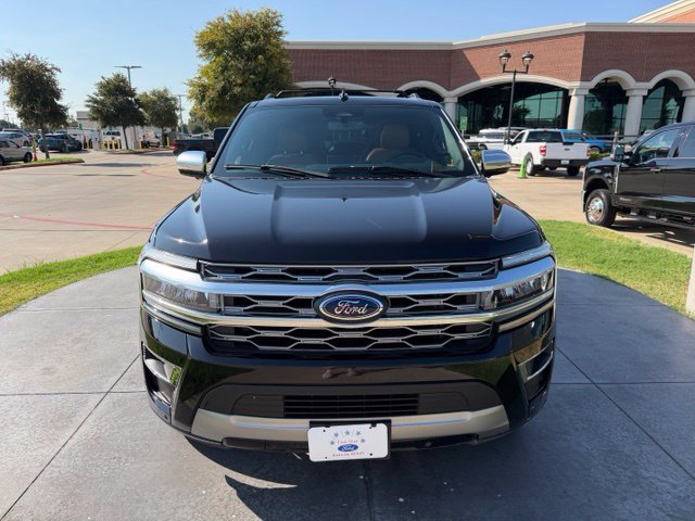 Certified 2024 Ford Expedition Platinum AWD/4WD image 2