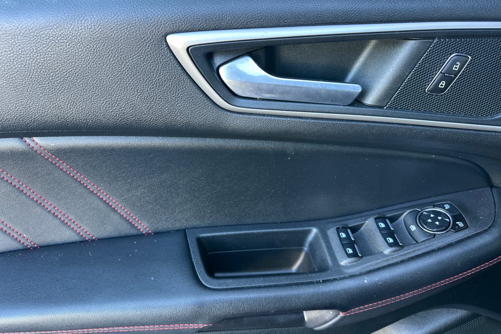 Certified 2023 Ford Edge ST-Line AWD/4WD image 10
