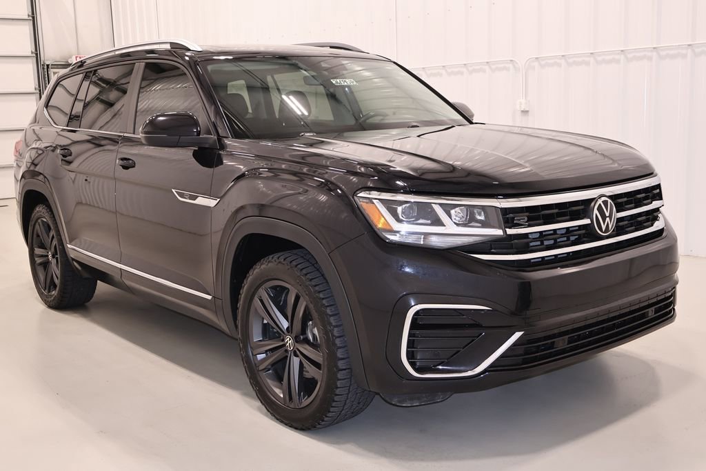 Used 2022 Volkswagen Atlas SEL R-Line AWD/4WD image 4