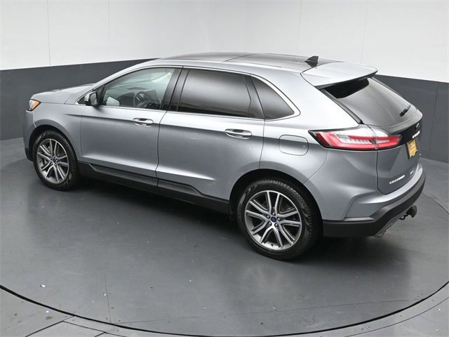 Certified 2022 Ford Edge Titanium w/ Class II Trailer Tow Package image 11