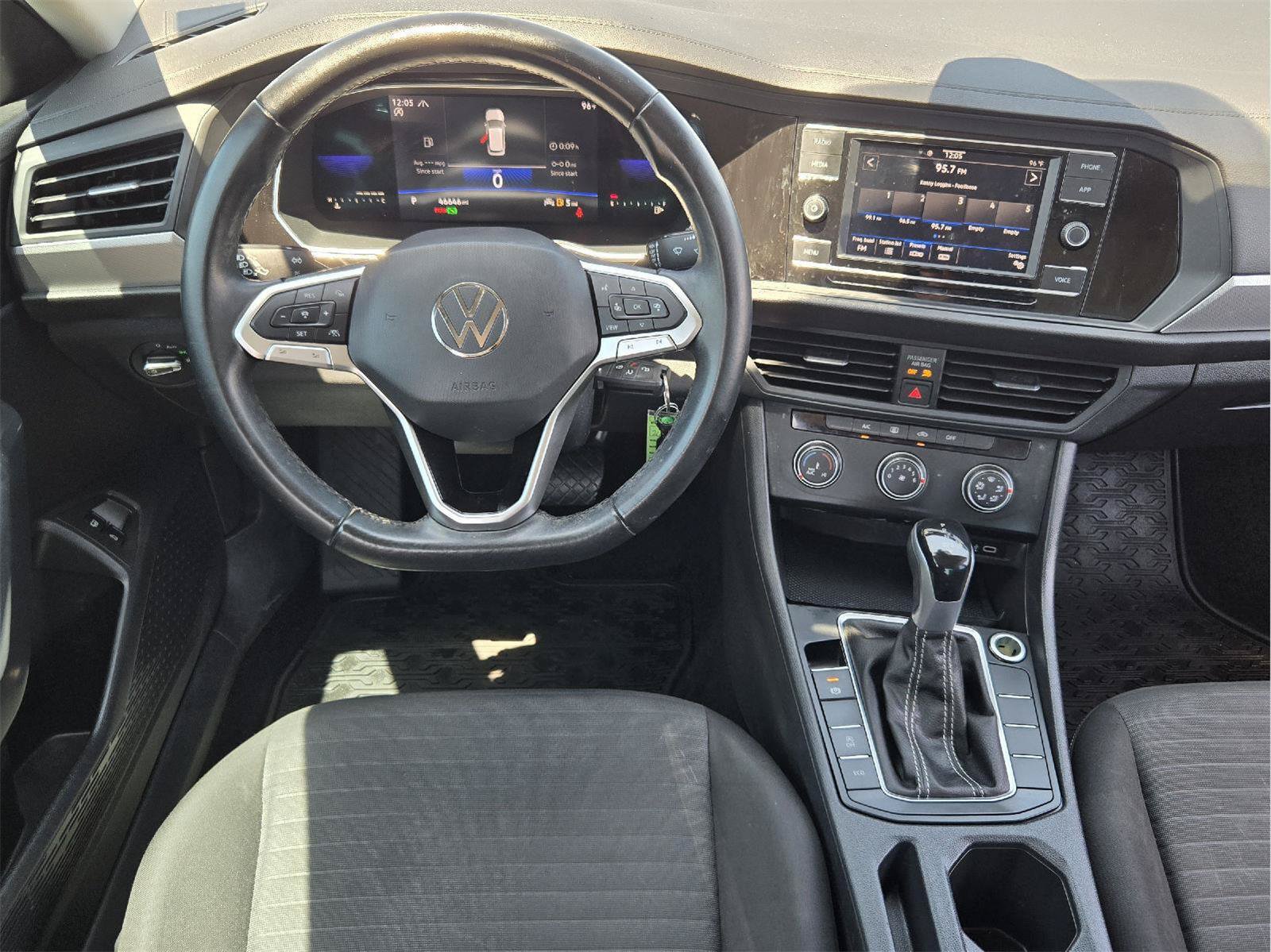 Used 2022 Volkswagen Jetta S FWD image 25