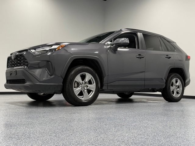Used 2024 Toyota RAV4 XLE FWD image 5