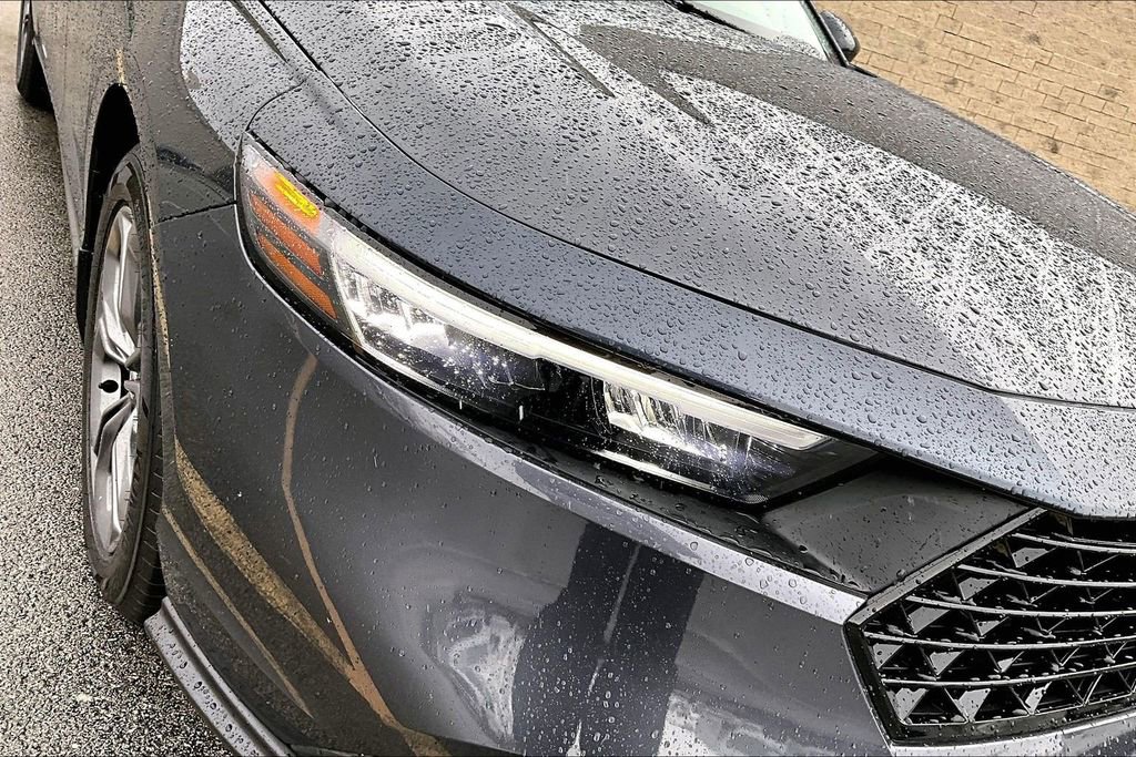 Used 2023 Honda Accord EX image 28