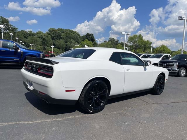 Used 2018 Dodge Challenger SXT Plus RWD image 6