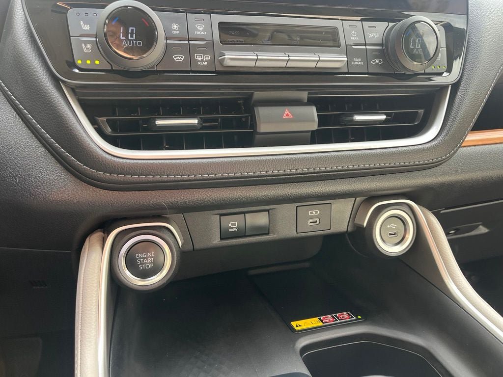 Used 2025 Toyota Grand Highlander FWD image 32