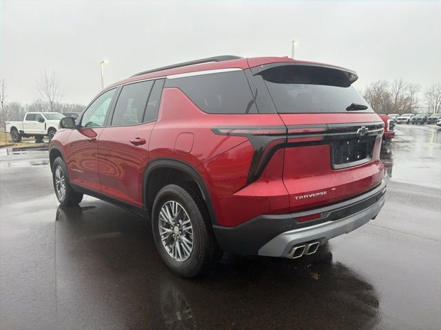 Used 2025 Chevrolet Traverse LT w/ Driver Confidence Package image 11