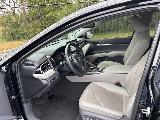 Used 2021 Toyota Camry XSE image 13